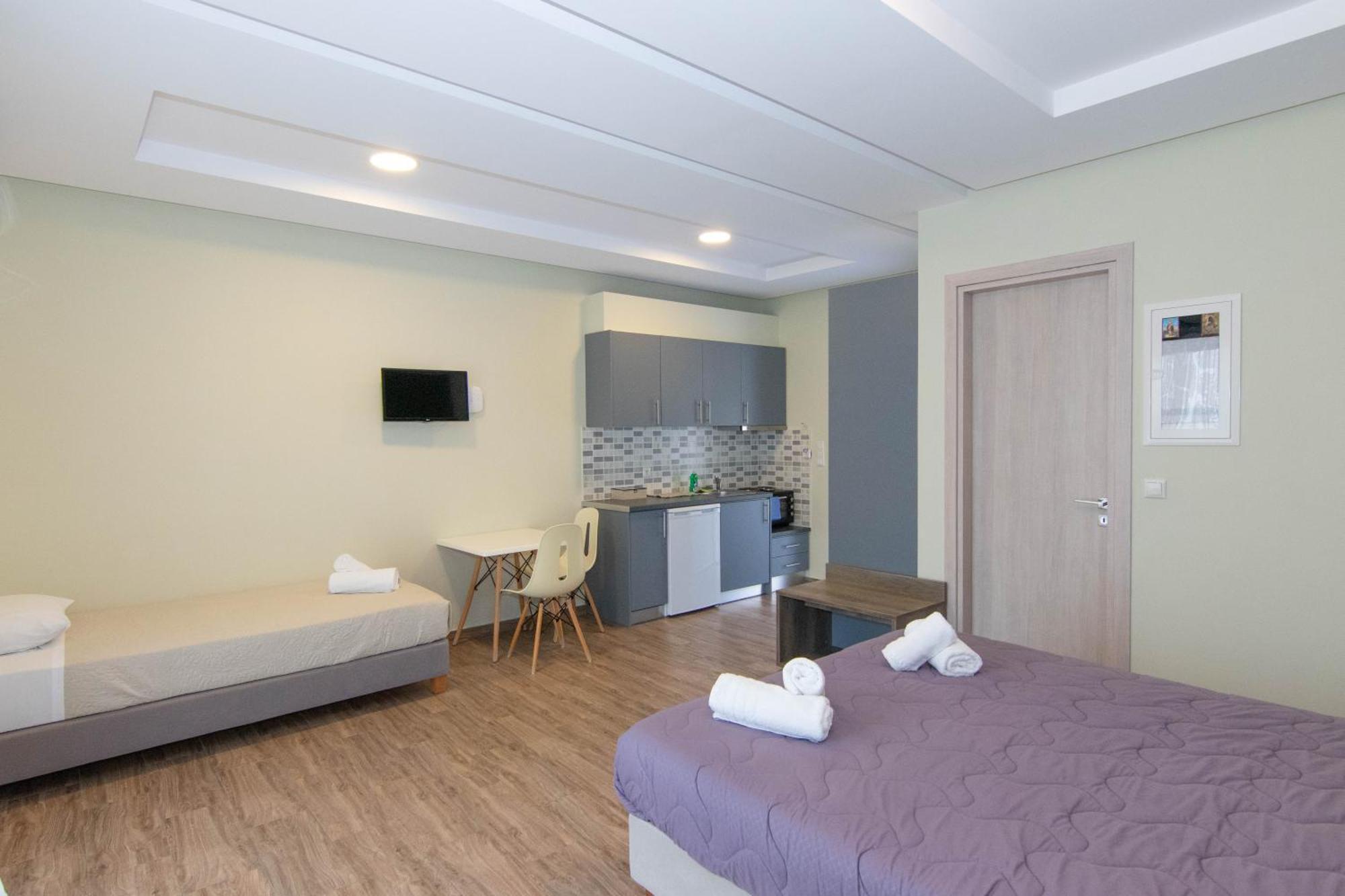 Verga'S Apartments Kalamata Exterior photo